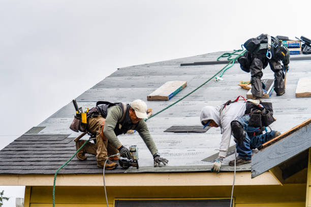 Professional Gutter Installation technician working in San Dimas, CA